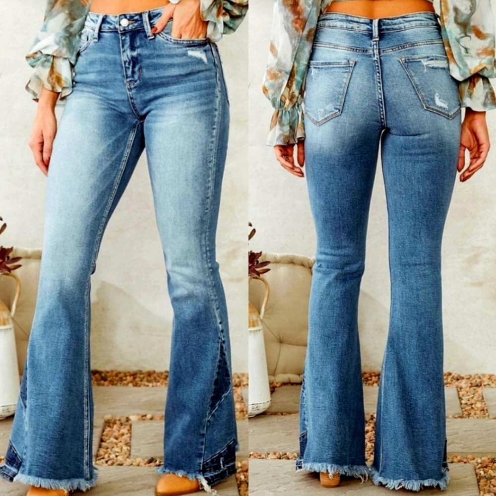 . Bridge By GLY/Buckle Elliot High Rise Flare/Wide Leg Stretch Jeans